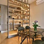 Royal Residence Apartment