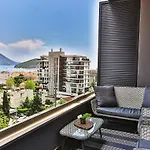 Royal Residence Apartment
