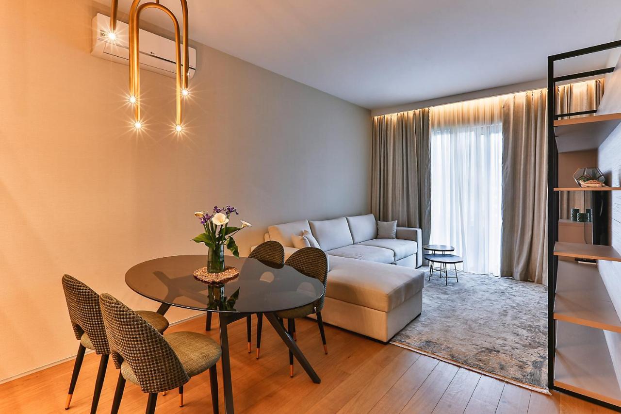 Royal Apartment *