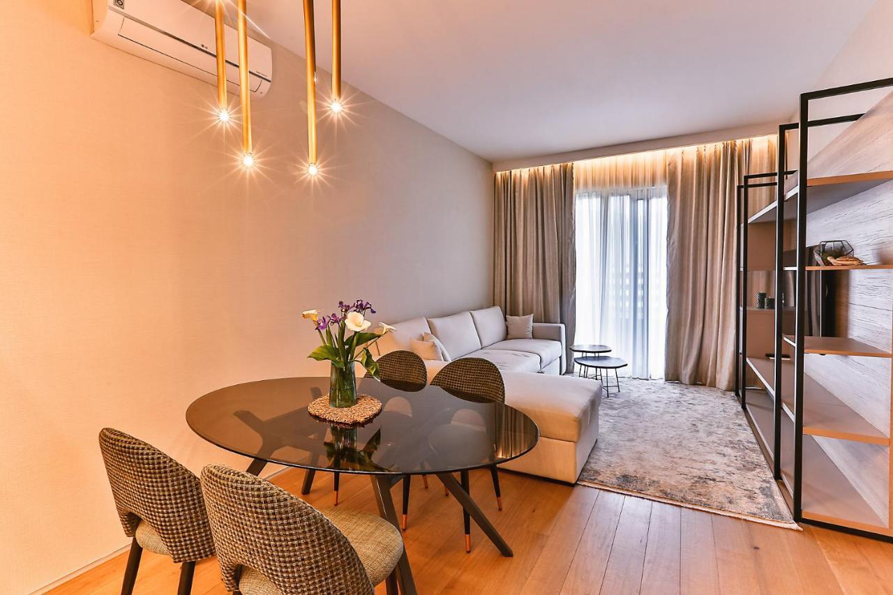 Royal Apartment *